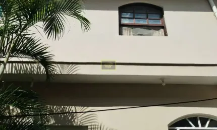 Casa com 03 Dormitórios para Venda na Vila Leopoldina