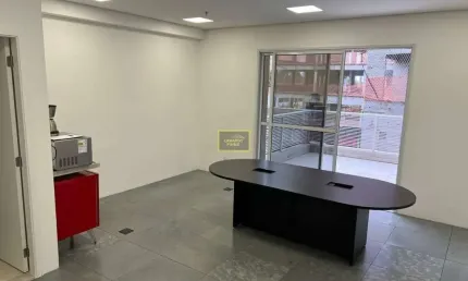 Sala comercial com 1 sala para alugar na Avenida Doutor Vital Brasil, 177, Butantã, São Paulo
