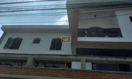 4 dormitórios sendo 3 suites ,4 vagas de garagem cobertas.