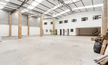 Galpao  deposito ou armazem comercial em rua grande movimentos