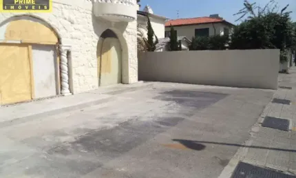 Imóvel comercial muito bem localizado próximo Av. Brig. Faria Lima.