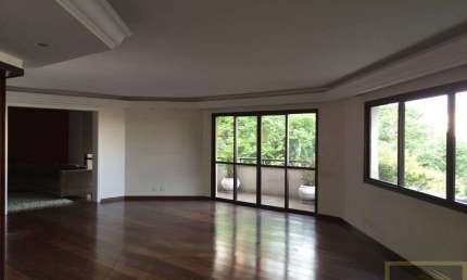 Apartamento de alto padrão no Alto Pacaembu com 370 m² área útil!