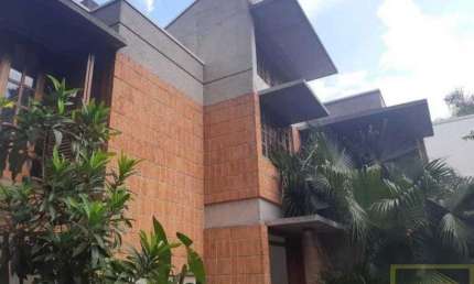 Casa com 4 quartos à venda na Rua Petrópolis, 522, Sumaré, São Paulo