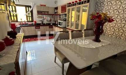 Casa com 1 suíte + 2 quartos, Boehmerwald - Joinville