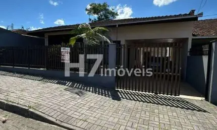 Casa com 3 quartos à venda no Iririú, Joinville 