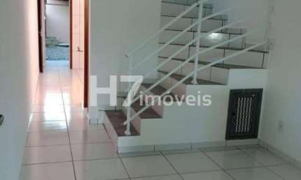 Casa Geminada com 2 quartos para Locação, Espinheiros - Joinville (DISPONÍVEL PARA VISITAS A PARTIR DE 30/06)