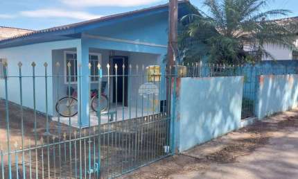 Casa com 2 quartos à venda na RUA DAS VIUVA, 109, Batel, Antonina, 190 m2 por R$ 130.000