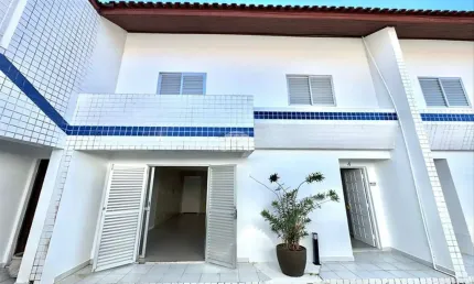 Casa com 3 quartos à venda na Avenida Guarapuava, 1714, Caiobá, Matinhos, 83 m2 por R$ 590.000