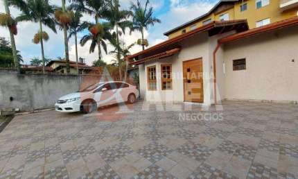 Casa com 3 quartos para alugar na Avenida Eldorado, Jardim Sabiá, Cotia