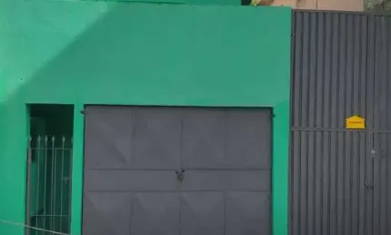 Casa com 01 dormitório e garagem fechada - Jardim Lava pés - Cotia - SP