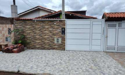CASA DE PRAIA EM PERUÍBE- CONFORTO- BELEZA AO LADO DA NATUREZA