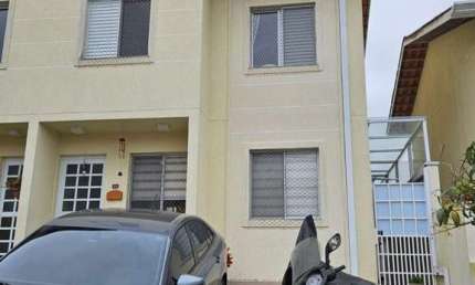 Casa com 3 Dormitórios Condomínio Residencial Porto Seguro - Estrada do Capuava - Cotia / SP