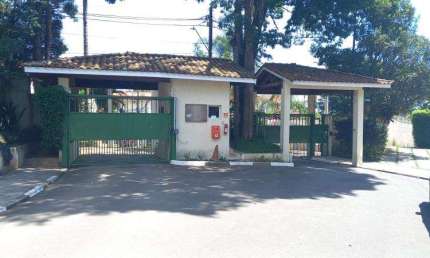 Sobrado com 03 Dormitórios - Condomínio Mirante dos Ipês - Jardim Barro Branco - Cotia - SP