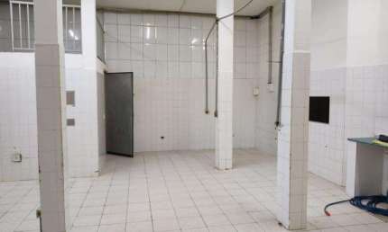 Salão comercial com 200m² - Parque Rincão - Cotia/SP
