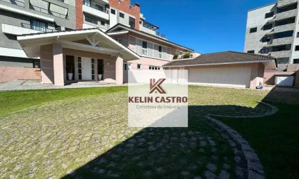 Sobrado com 4 dormitórios à venda, 360 m² por R$ 2.590.000,00 - São Pedro - São José dos Pinhais/PR