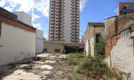 Terreno à venda no Centro, Piracicaba , 315 m2 por R$ 430.000