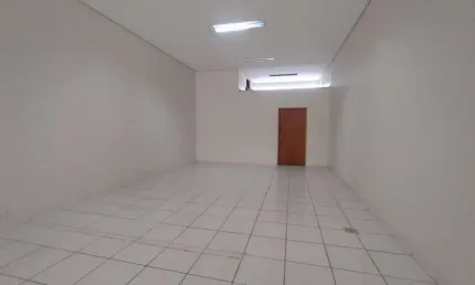 Ponto comercial com 1 sala para alugar no Santa Terezinha, Piracicaba , 210 m2 por R$ 3.800