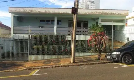 Casa comercial com 3 salas para alugar no Centro, Piracicaba , 373 m2 por R$ 6.000