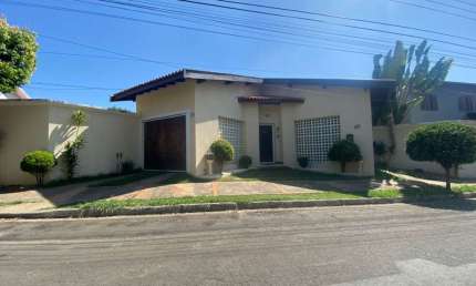 Casa em condomínio fechado com 3 quartos à venda no Dois Córregos, Piracicaba , 295 m2 por R$ 1.200.000