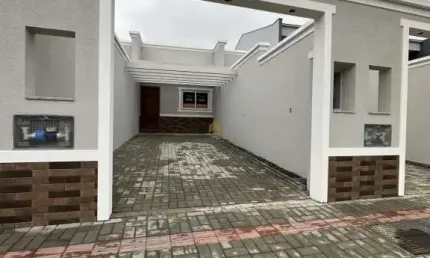 Casa com 2 quartos à venda na Niceas Gonçalves da Maia, 59, João Costa, Joinville por R$ 399.000