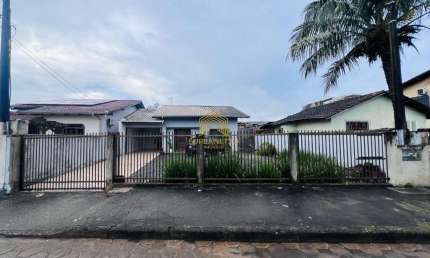 Casa com 3 quartos à venda na Rua Osvaldo Bittelbrunn, 300, Fátima, Joinville por R$ 474.900