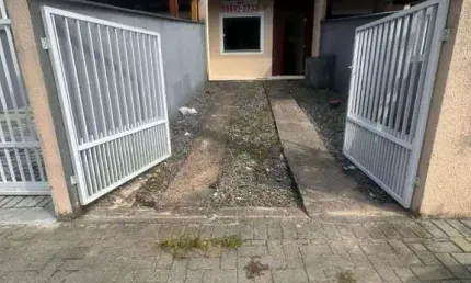 Casa com 2 quartos à venda na João da Costa Júnior, 119, Boehmerwald, Joinville por R$ 299.900