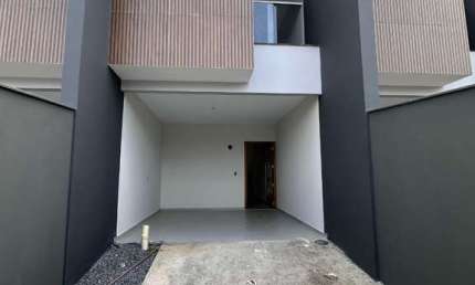 Casa com 2 quartos à venda na Petrópolis, 50, Petrópolis, Joinville por R$ 579.900