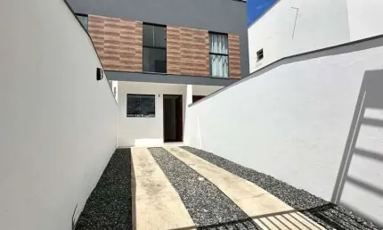 Casa com 2 quartos à venda na rua robinson luiz de frança, 300, zona industrial, joinville por r$ 284.900
