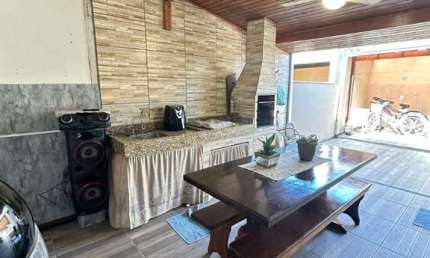 Casa com 2 quartos à venda na do Chaminé, 01, Adhemar Garcia, Joinville por R$ 370.000