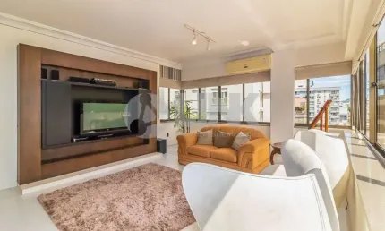 Apartamento de 3 quartos com 2 vagas à venda no bairro Bela Vista em Porto Alegre