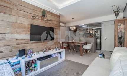 Apartamento Garden de 3 quartos com 1 vaga à venda no bairro São Sebastião em Porto Alegre