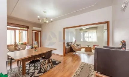 Apartamento de 3 quartos com 1 vaga à venda no bairro Santana em Porto Alegre