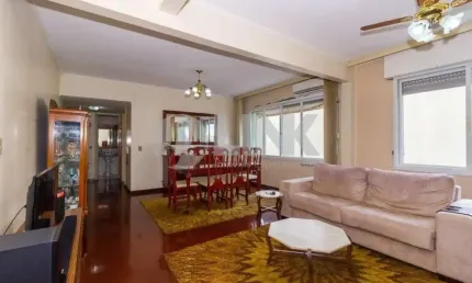 Apartamento de 2 quartos à venda no bairro Centro Histórico em Porto Alegre