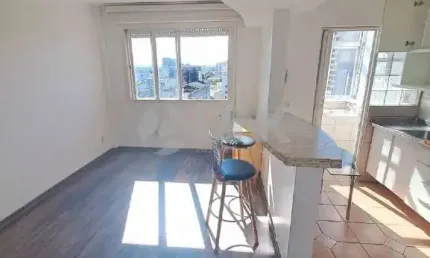 Apartamento 1 dormitório à venda no bairro Floresta em Porto Alegre próximo do Shopping Moinhos de Vento