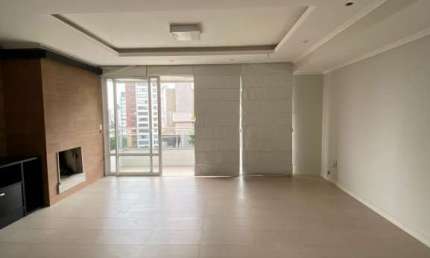 Apartamento 2 dormitórios com 2 vagas de garagem à venda no bairro Petrópolis em Porto Alegre