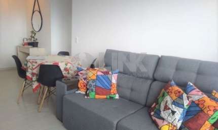 Apartamento de 3 dormitórios sendo 1 suíte à venda com 2 vagas de garagem à venda no bairro Santana em Porto Alegre próximo ao Shopping João Pessoa