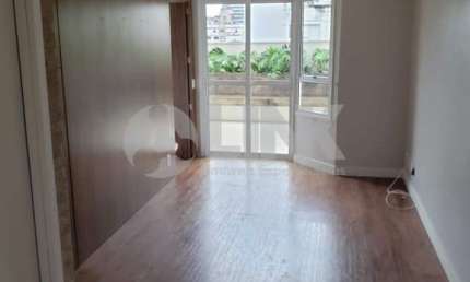 Apartamento Garden 1 dormitório com 1 vaga de garagem à venda no bairro Centro Histórico em Porto Alegre próximo ao Zaffari Fernando Machado
