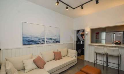 Apartamento Garden 2 dormitórios à venda no bairro Cidade Baixa em Porto Alegre próximo do Shopping João Pessoa