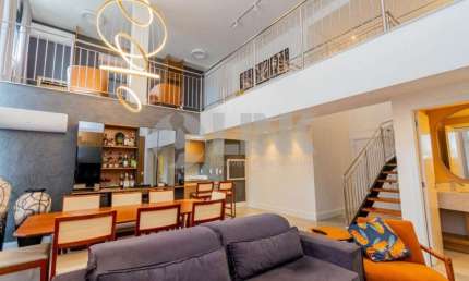 Apartamento Duplex de luxo 3 dormitórios 2 suítes e 3 vagas de garagem à venda no bairro Menino Deus em Porto Alegre
