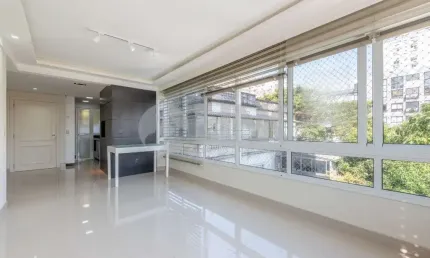 Apartamento 2 dormitórios com 1 vaga de garagem à venda no bairro moinhos de vento em porto alegre próximo do parcão