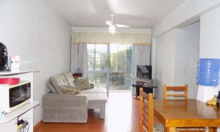 Apartamento com 2 quartos e 1 vaga de garagem à venda no bairro Bom Fim em Porto Alegre