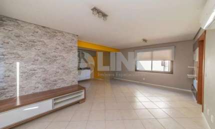 Apartamento semimobiliado de 1 quarto com 1 vaga à venda no bairro Bela Vista em Porto Alegre