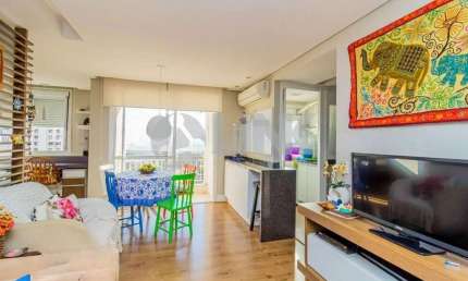Apartamento com 3 quartos à venda no bairro Passo da Areia em Porto Alegre