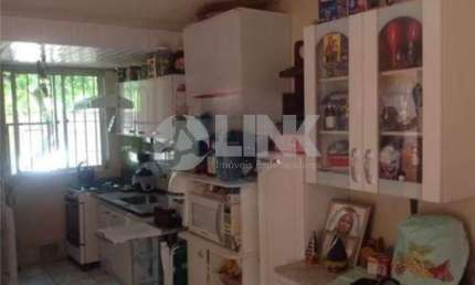 Apartamento com 2 quartos à venda no bairro Jardim Leopoldina em Porto Alegre