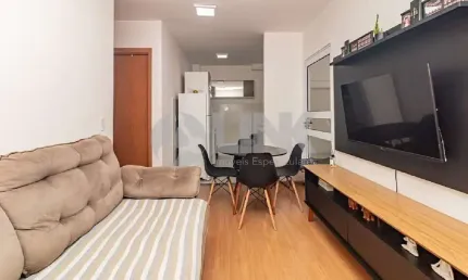 Comprar Apartamento Garden com 2 quartos e 1 vaga de garagem à venda no bairro Mário Quintana em Porto Alegre