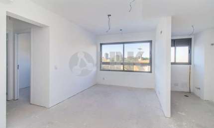 Apartamento de 2 quartos com 1 vaga à venda no bairro Passo da Areia em Porto Alegre
