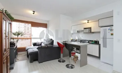 Apartamento de 2 quartos com 1 vaga à venda no bairro Passo da Areia em Porto Alegre