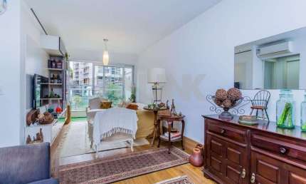 Apartamento de 2 quartos com 2 vagas à venda no bairro Rio Branco em Porto Alegre