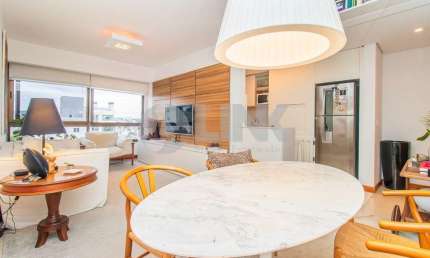 Apartamento de 2 quartos com 1 vaga à venda no bairro Petrópolis em Porto Alegre