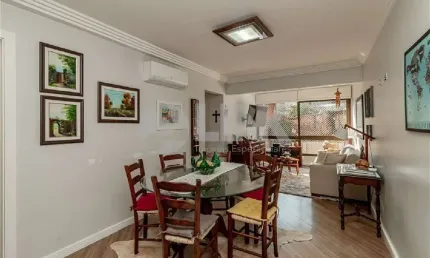 Apartamento de 3 quartos com 2 vagas à venda no bairro Higienópolis em Porto Alegre